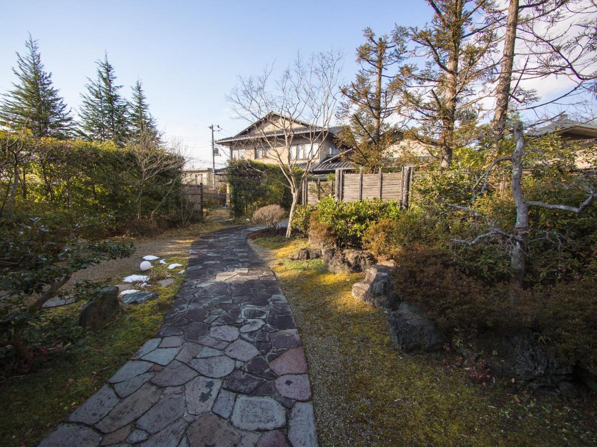 Tomiya Ryokusuian Sado-Taiken Pension Buitenkant foto